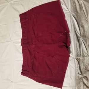 Shorts red